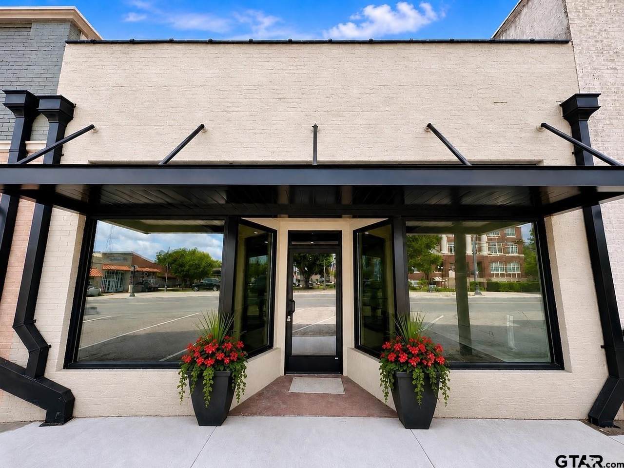 105 Main Street - Photo 1