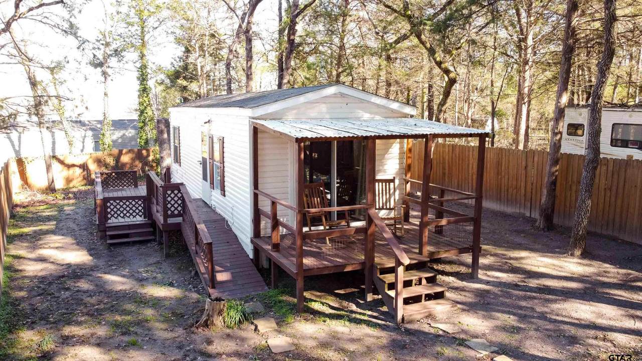 912 Hickory Hills Dr. - Photo 1