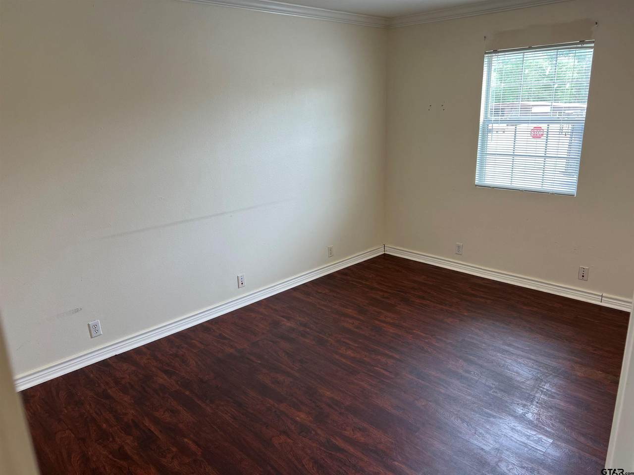 15632 Hwy 110, Suite 18 - Photo 1