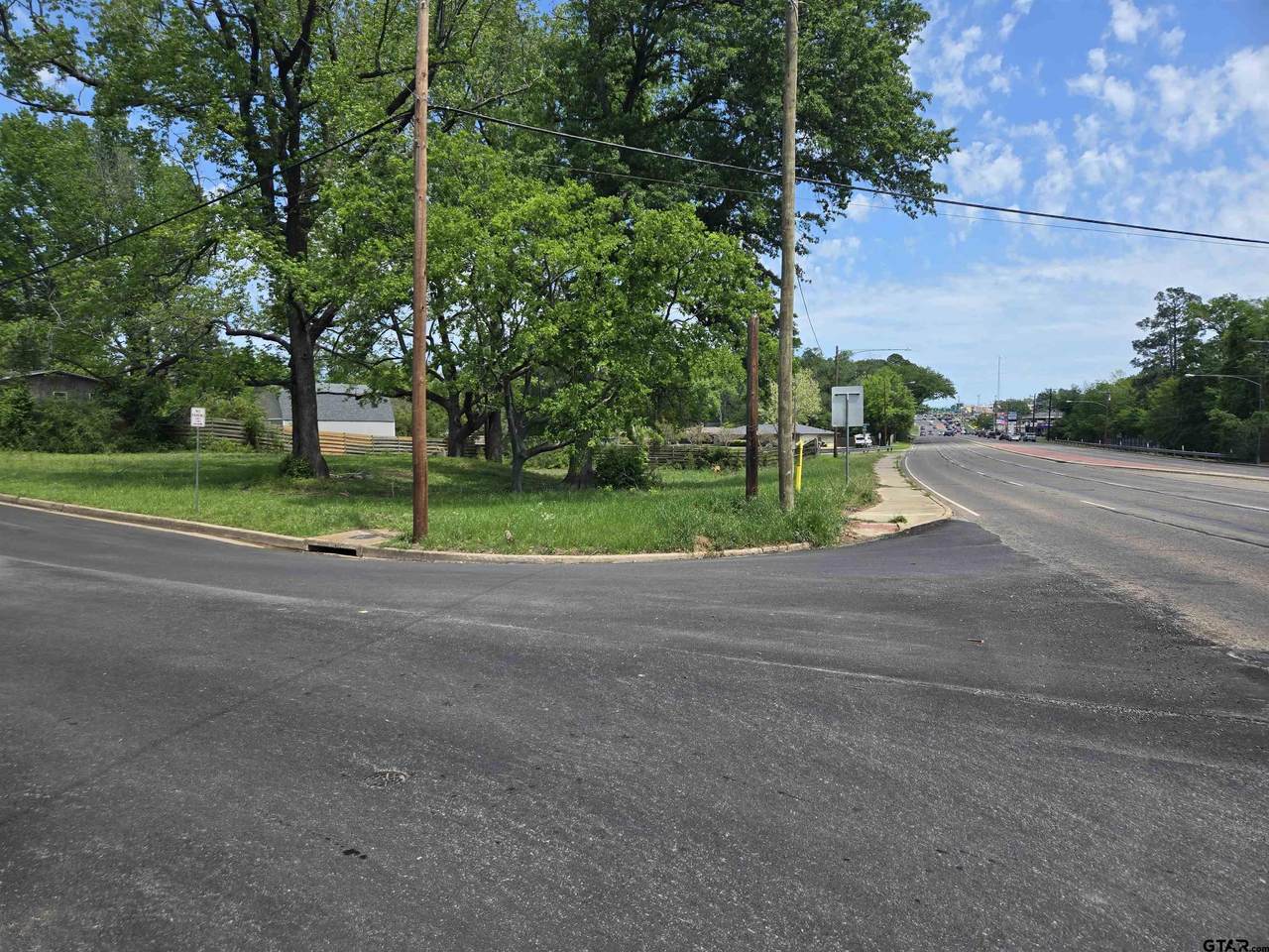 3720 Birdwell - Photo 1