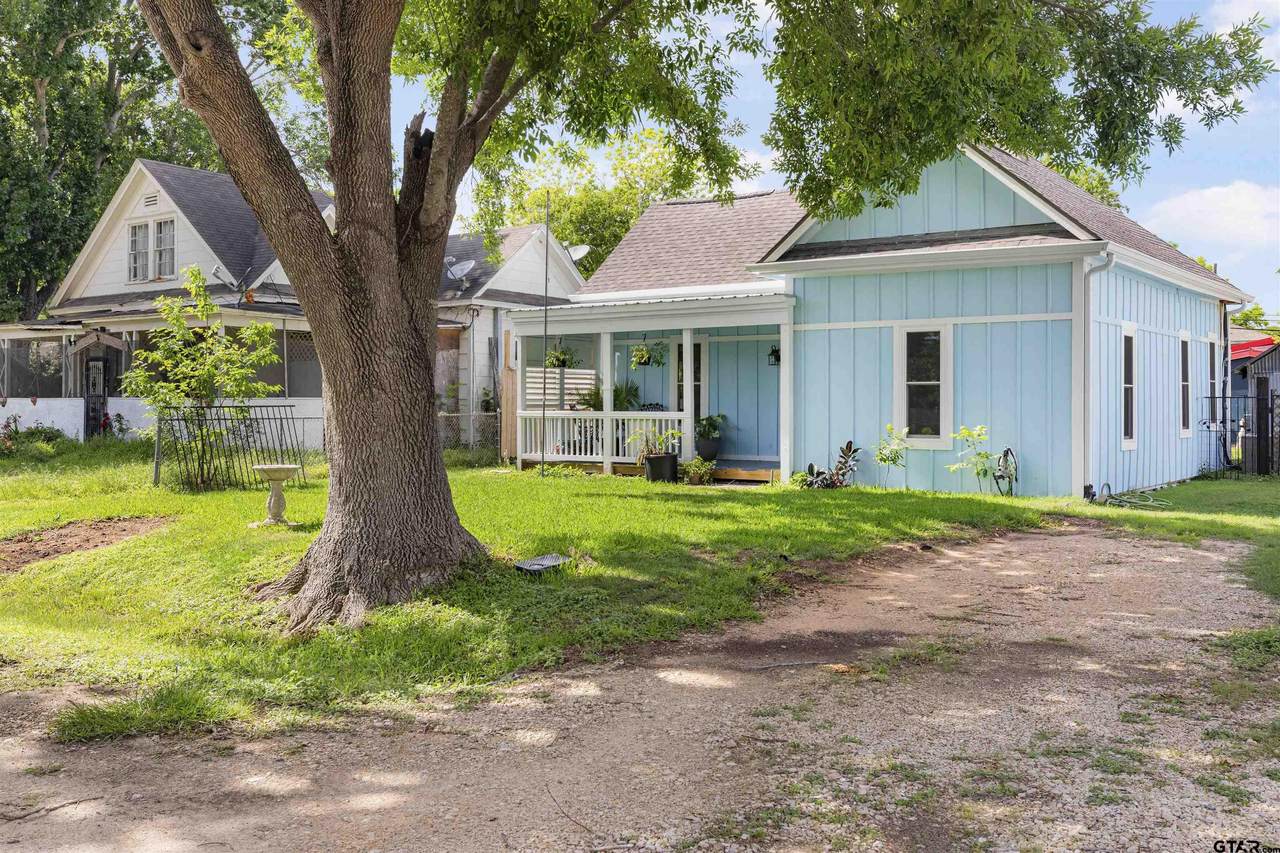 408 Morton - Photo 1