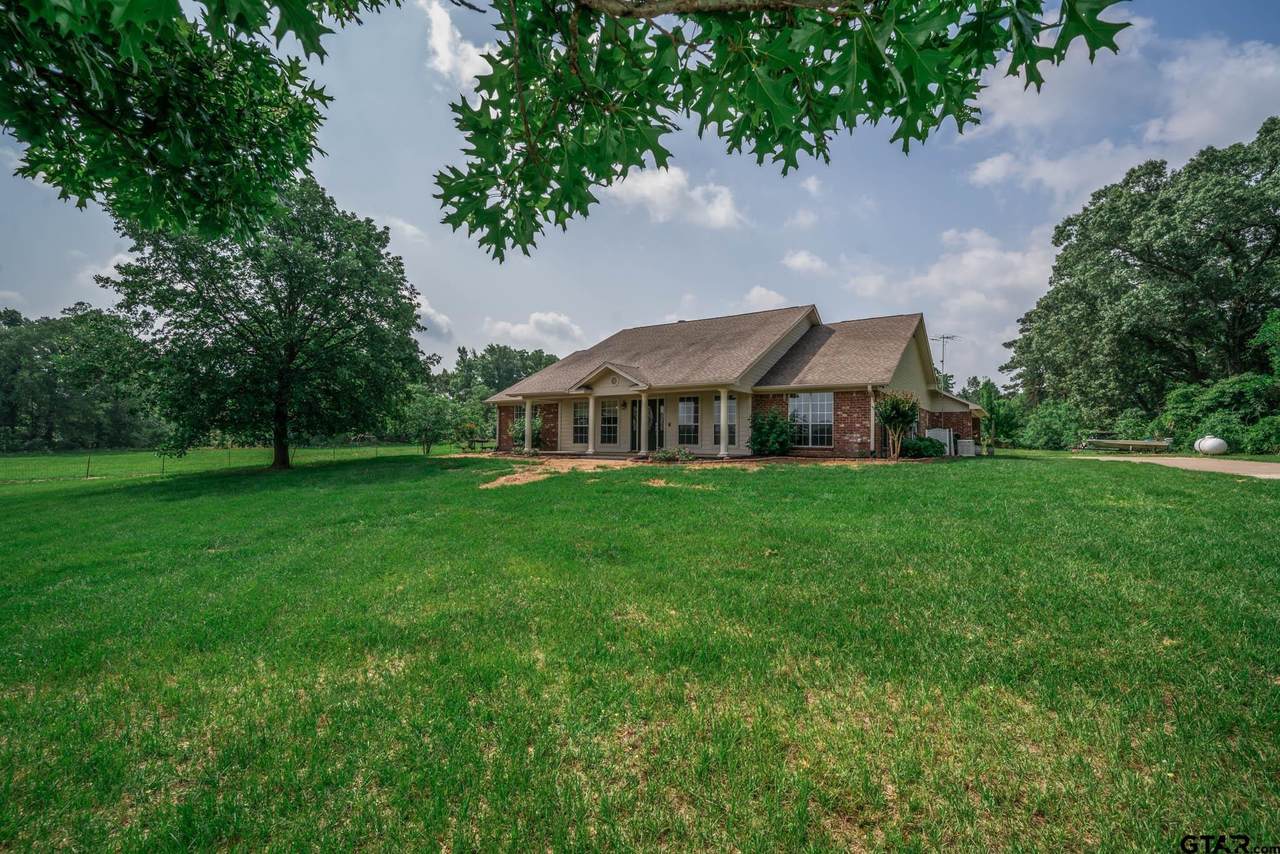 3460 Hawk Rd. - Photo 1