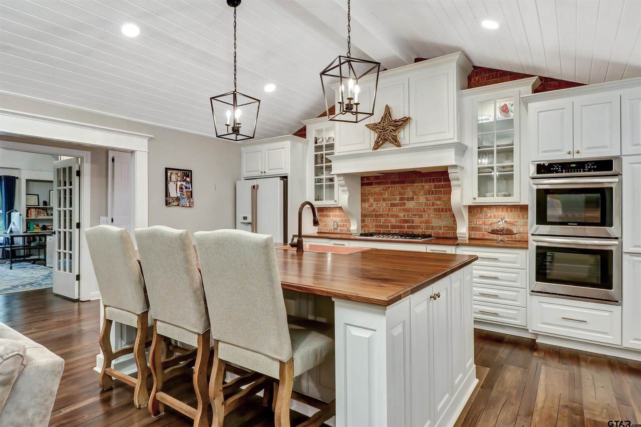 350 Quail Creek - Photo 1
