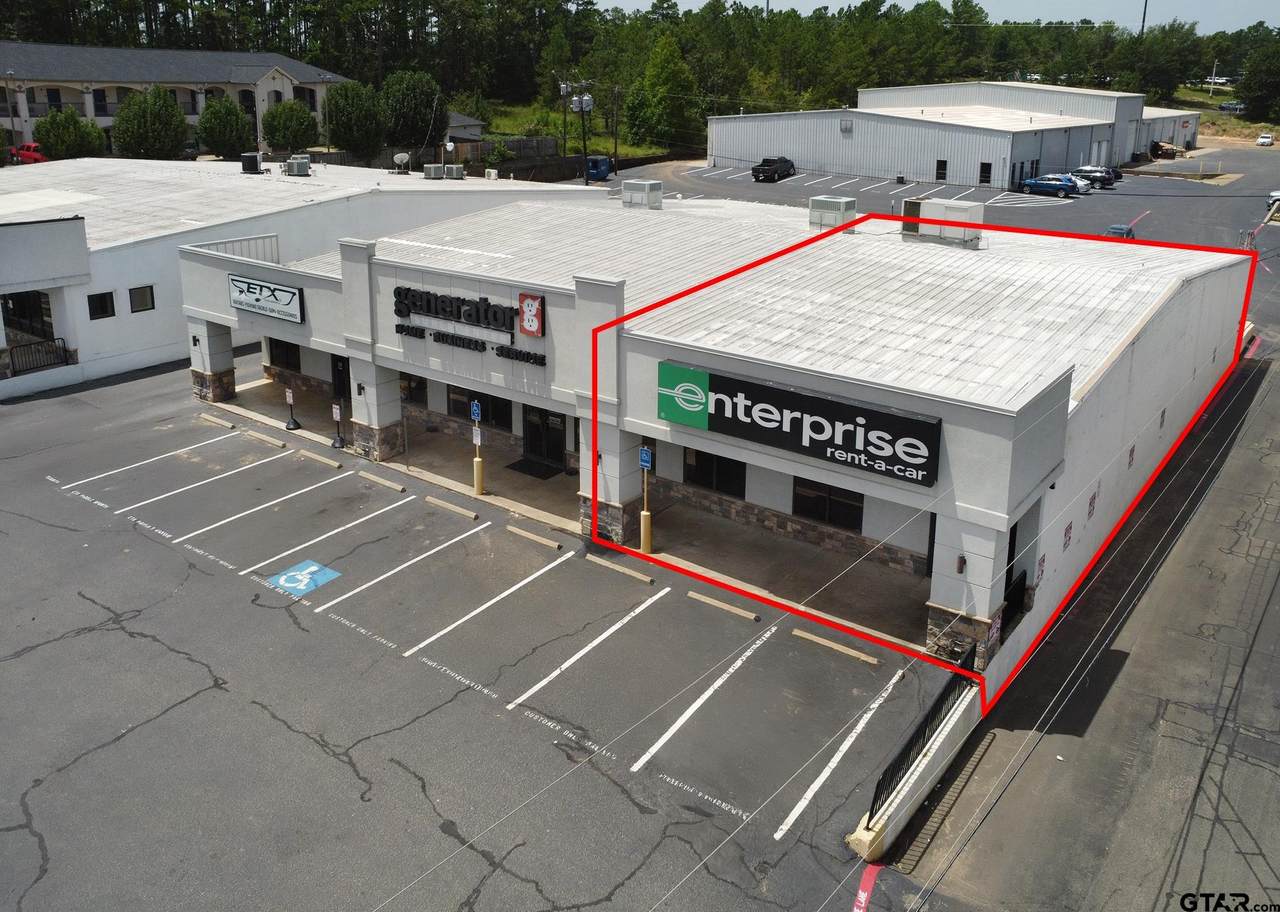 3221 Sw Loop 323 - Photo 1
