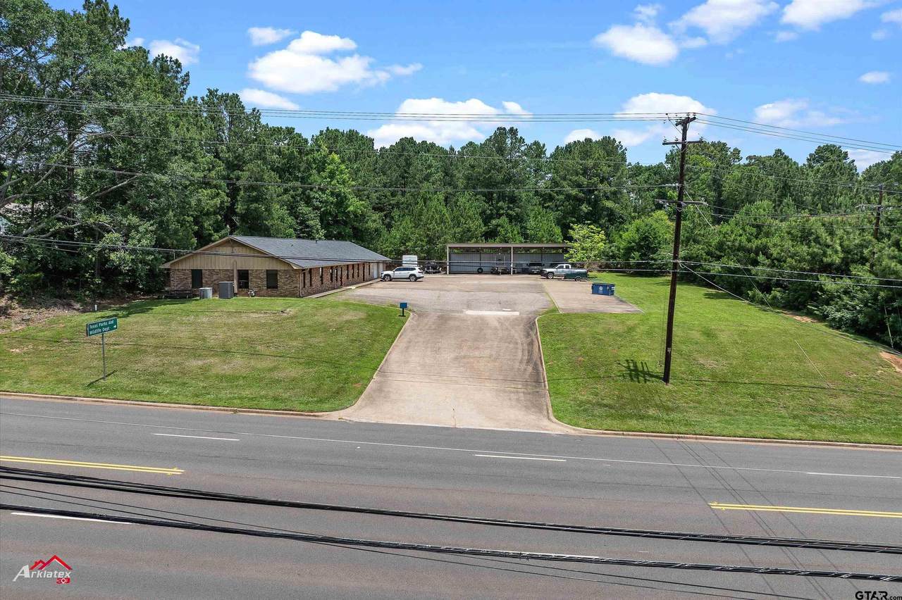 580 6th Street - Photo 1