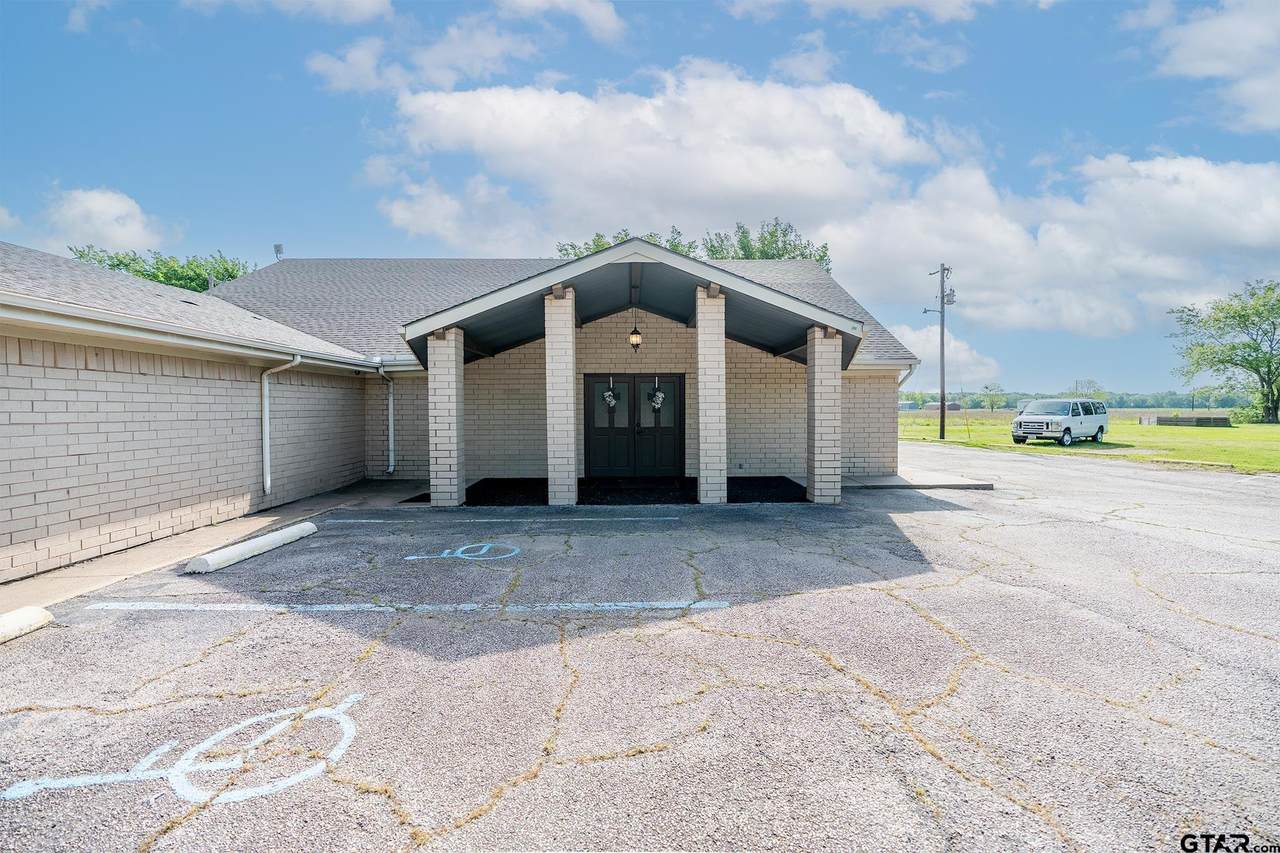 6345 Fm 47 - Photo 1