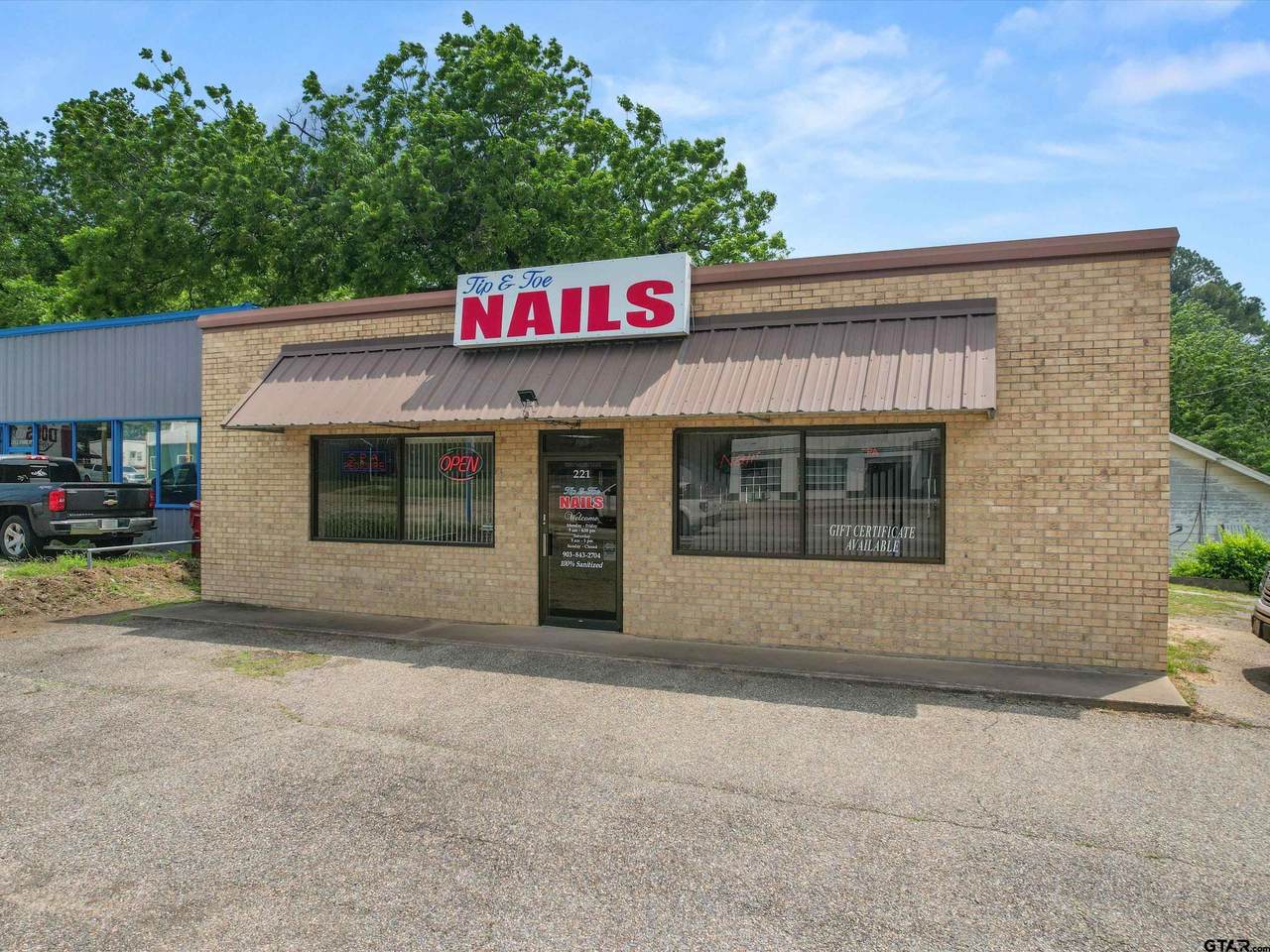 221 Us Hwy 271 - Photo 1