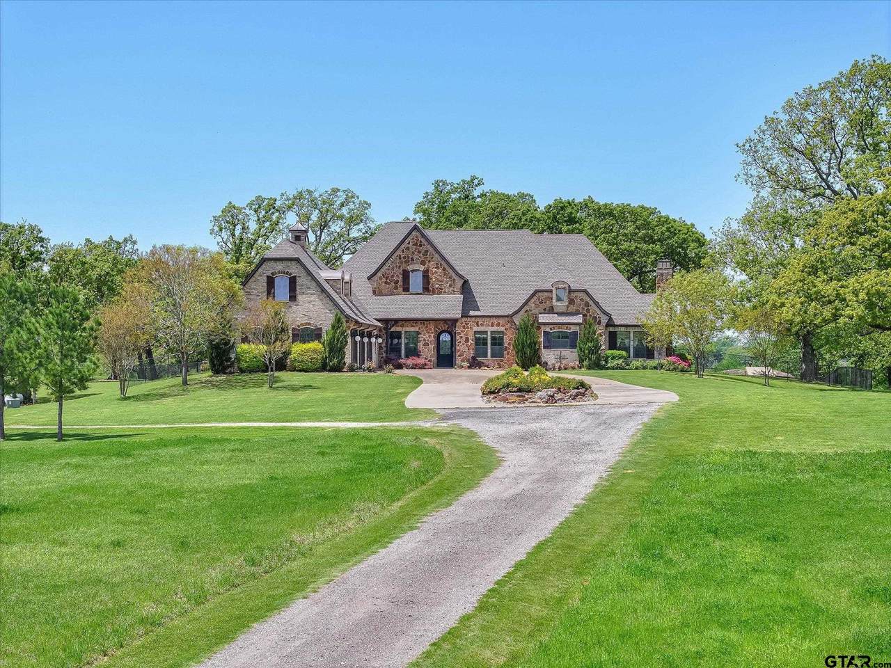 450 Private Road 5815 - Photo 1