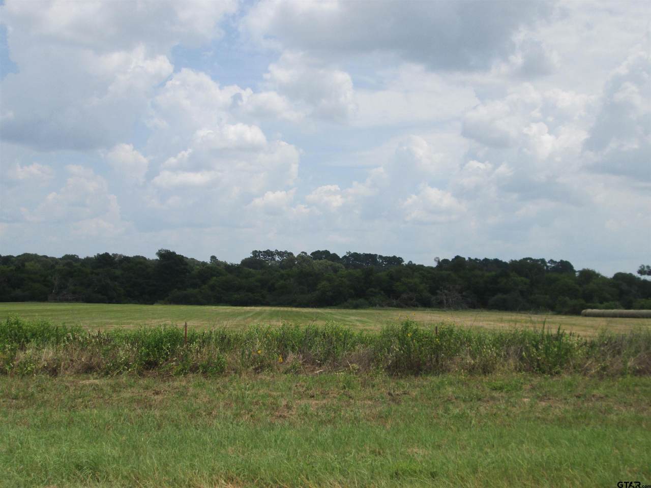 1593 Cr 1143 - Photo 1
