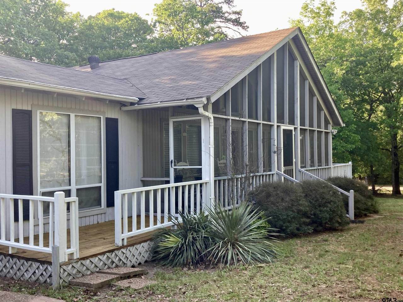 371 Wildwood - Photo 1