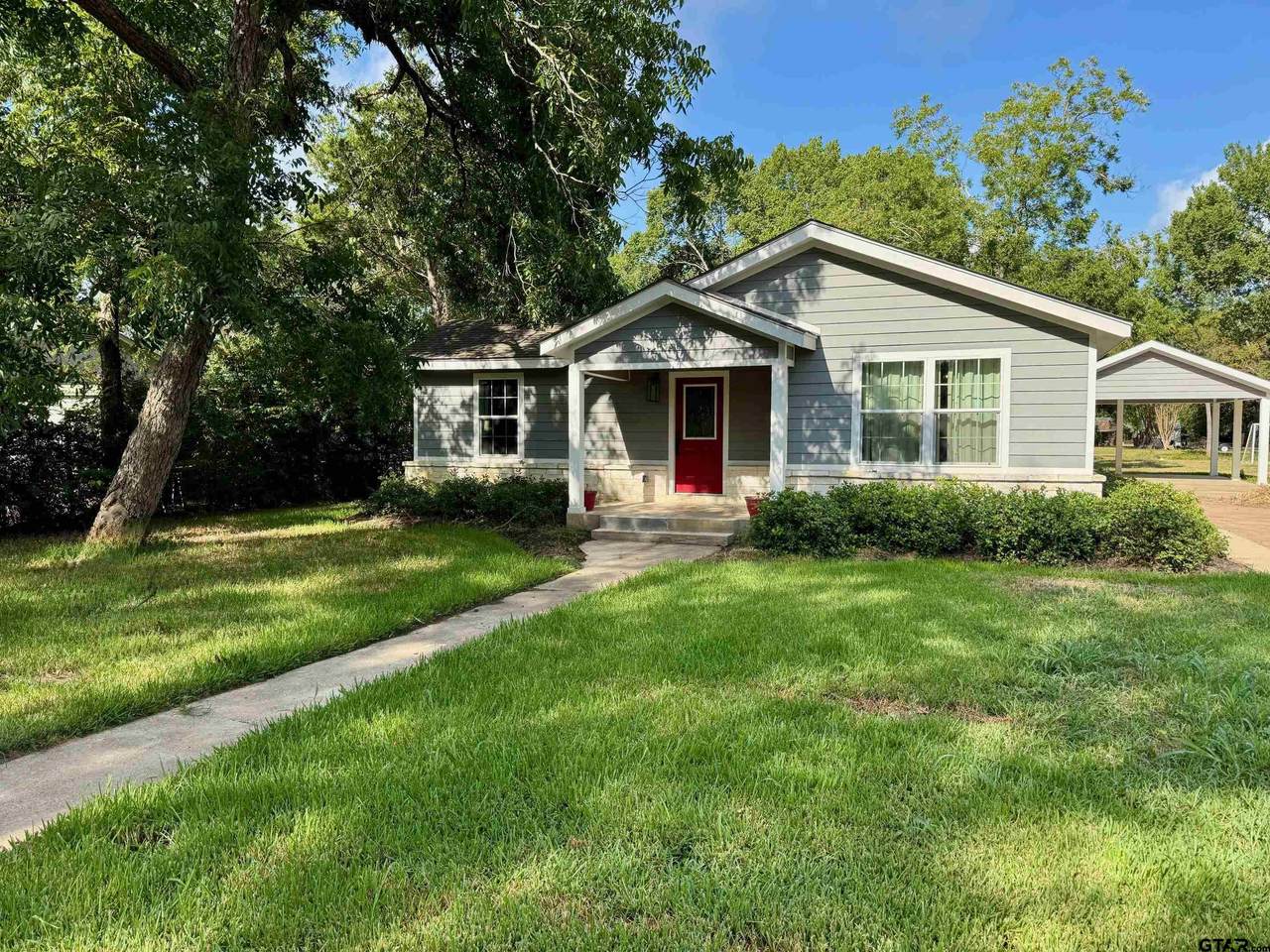 409 9th Street - Photo 1