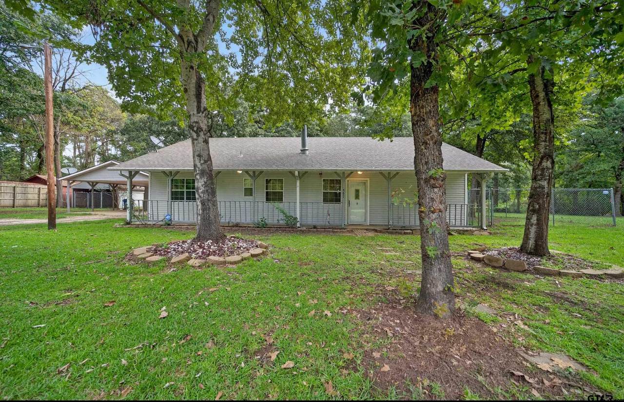 887 Janis Dr. - Photo 1