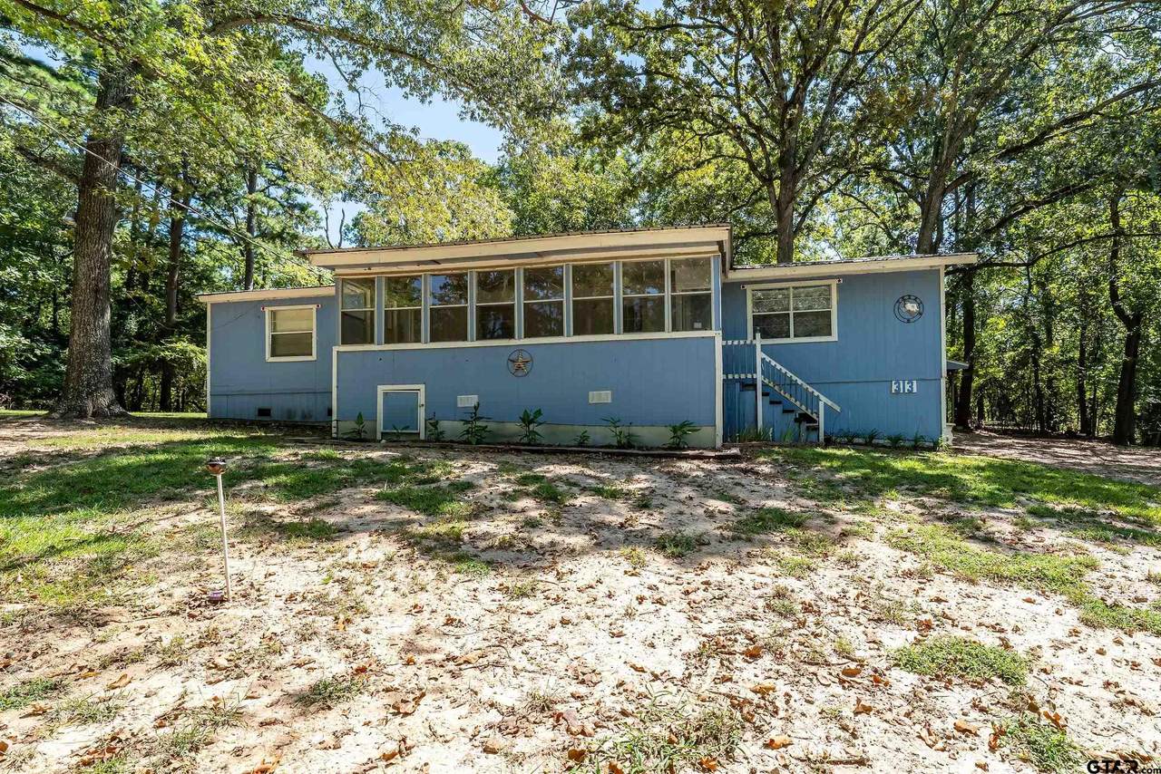 313 Private Road 8693 - Photo 1