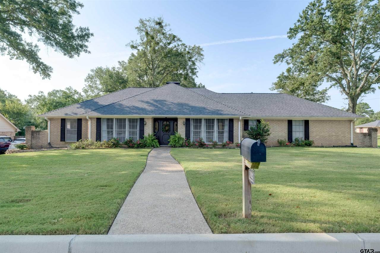 1021 Kingspark Dr - Photo 1