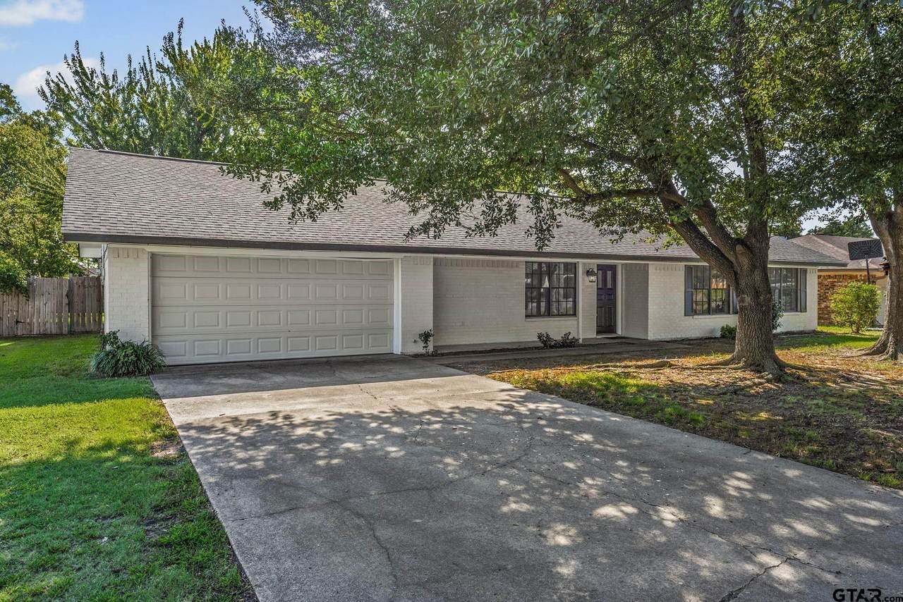 221 Azalea Lane - Photo 1