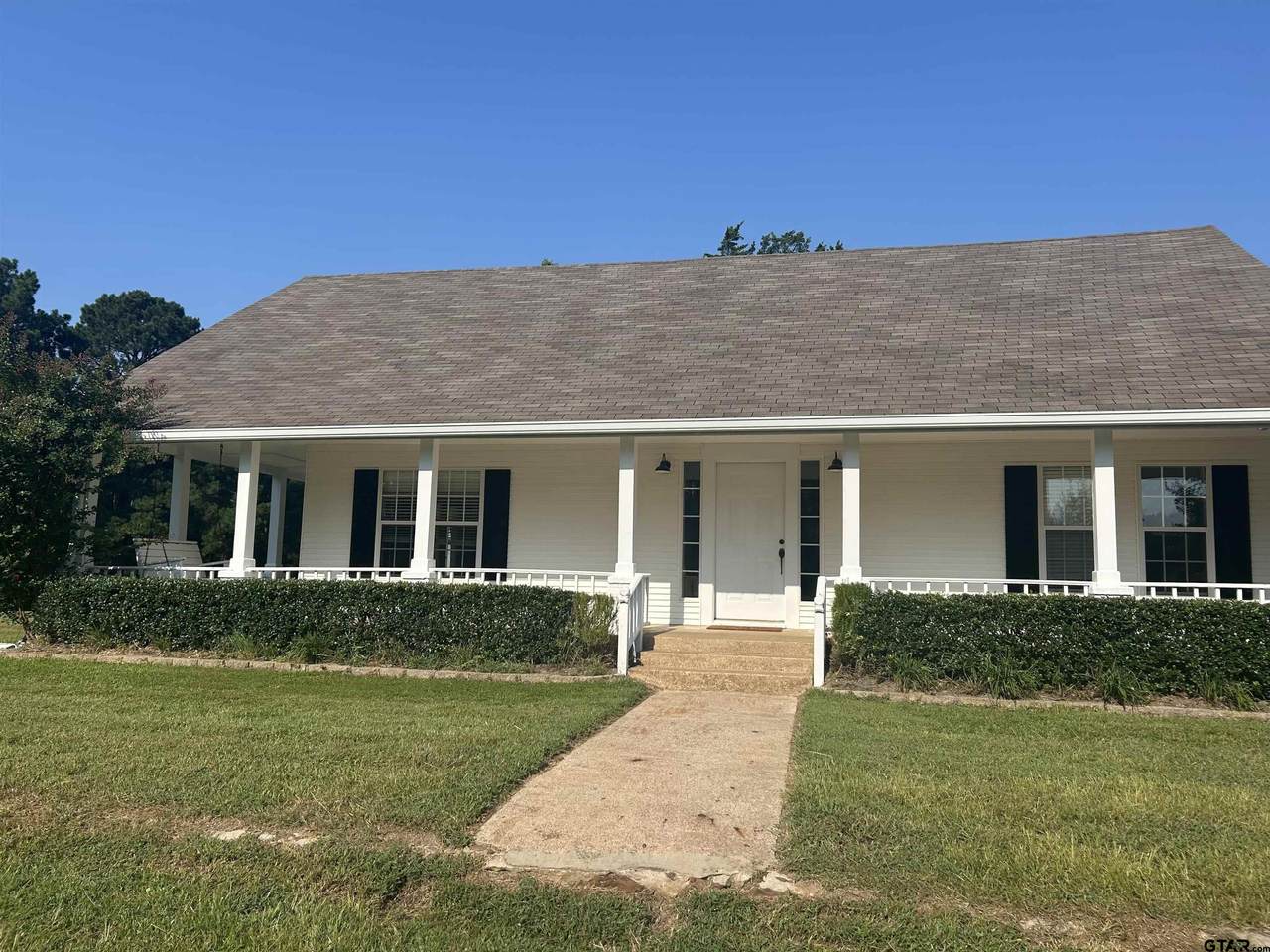 403 Front St - Photo 1