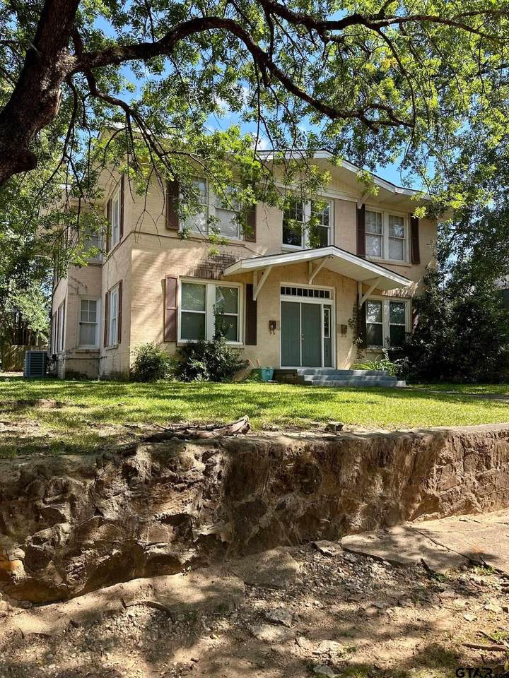 502 Bois D'arc Ave - Photo 1