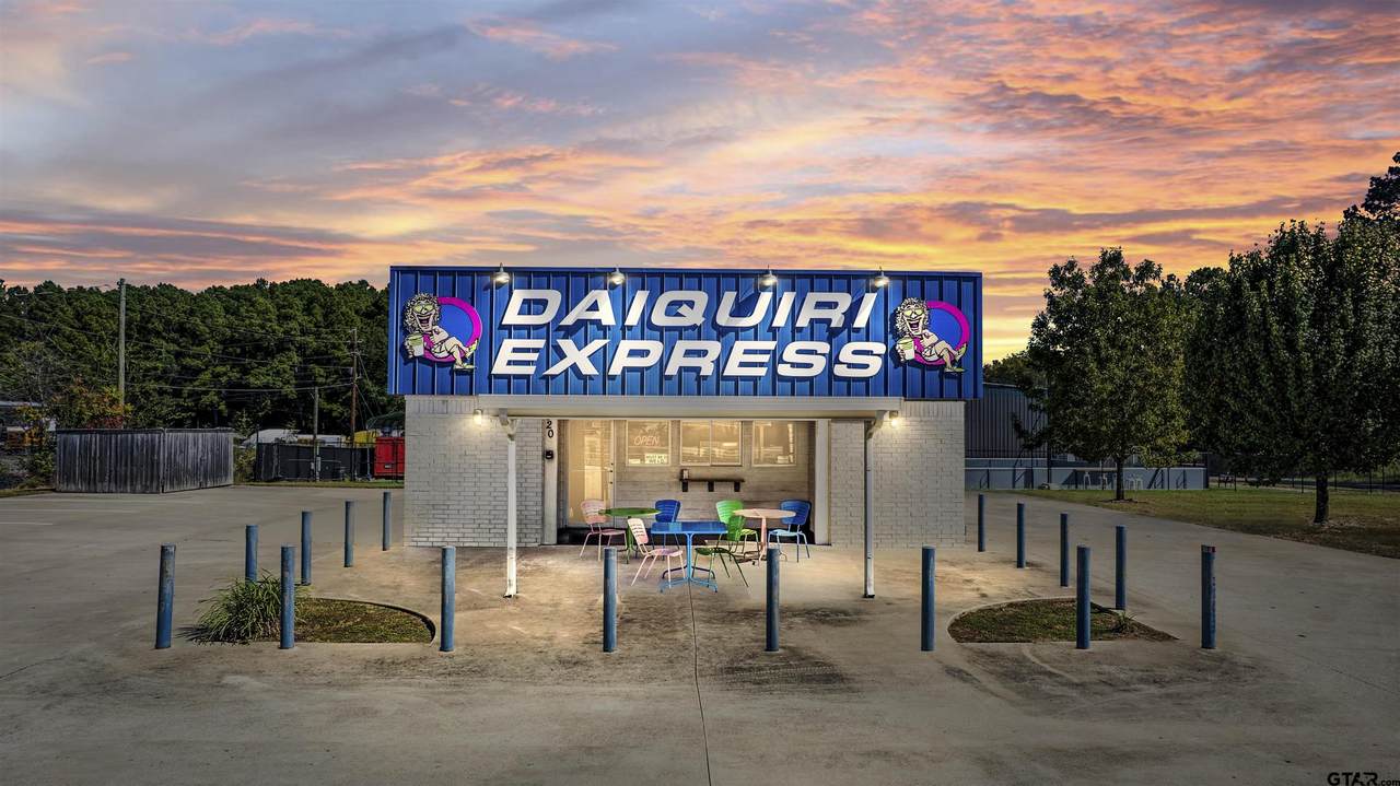 3020 Eastman - Photo 1