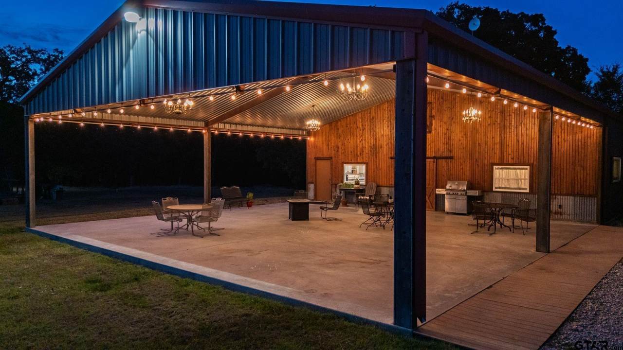448 County Road 4581 - Photo 1