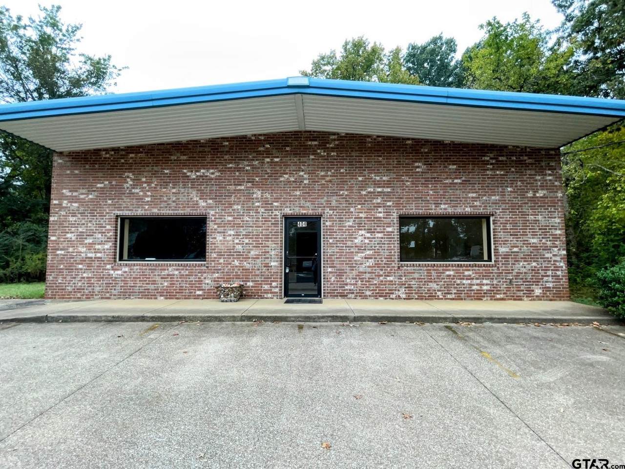 404 Hwy 110 - Photo 1