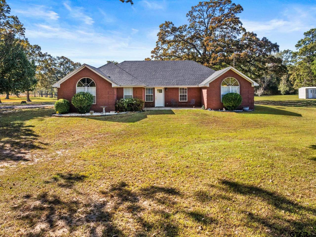 1227 County Road 3327 - Photo 1