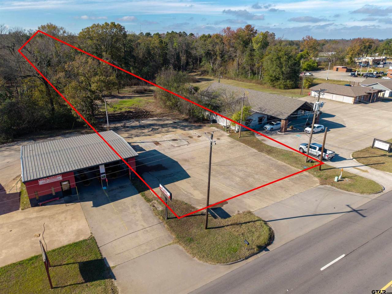 914 Hwy 37 - Photo 1