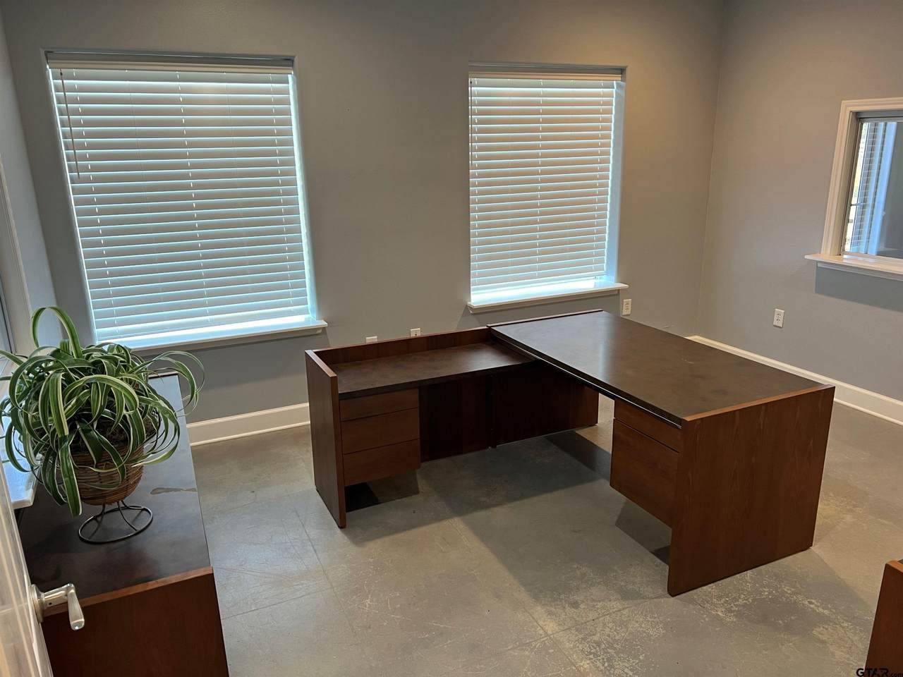 19025 Valley Drive, Suite 12 - Photo 1