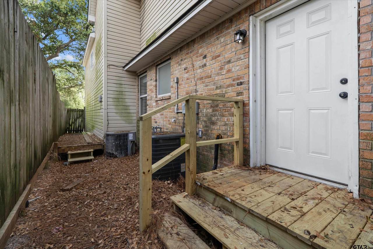 627 2nd St. - Photo 1