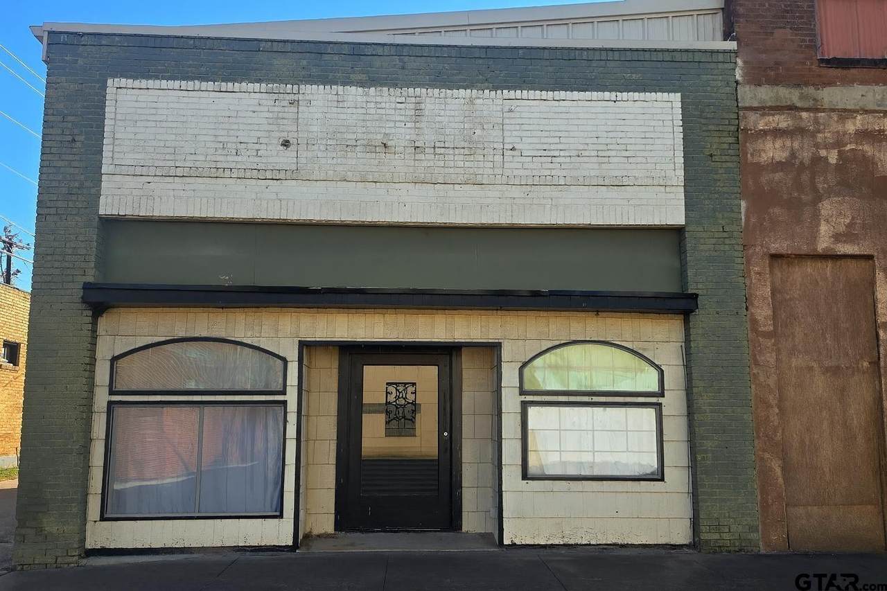 110 Henderson St - Photo 1