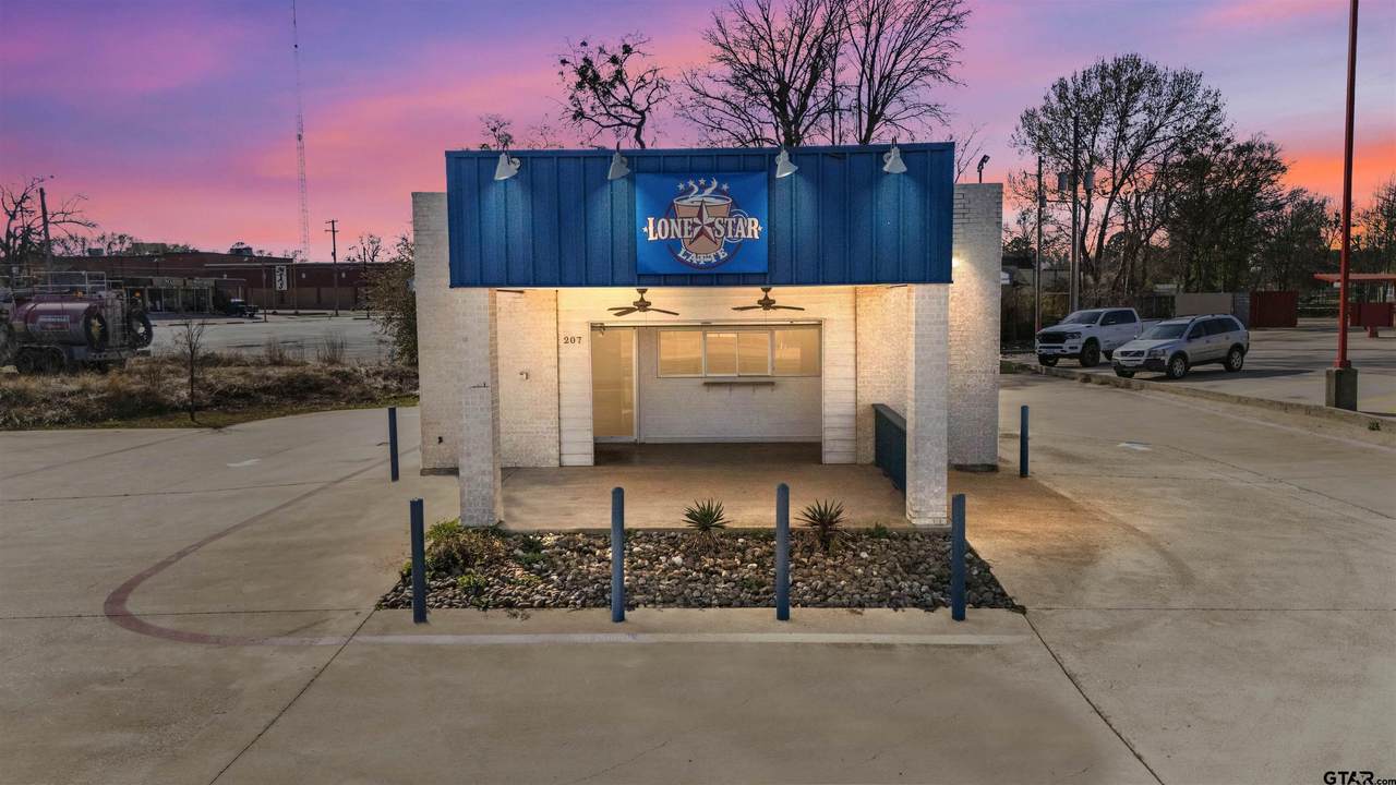 207 Henderson Blvd - Photo 1