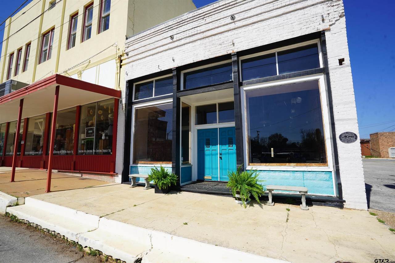 105 Main Street - Photo 1