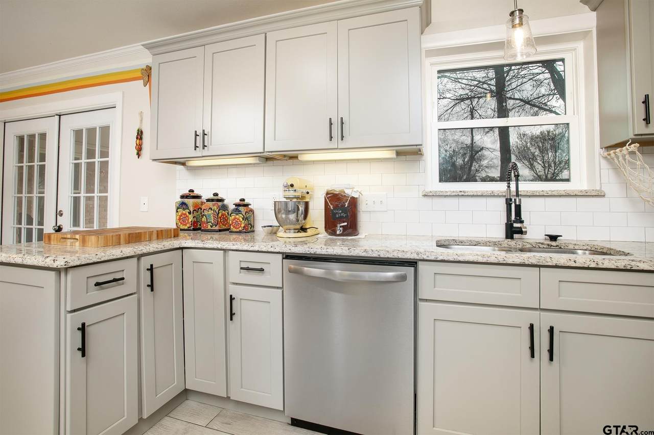 279 Bay Dr. Dr. - Photo 1