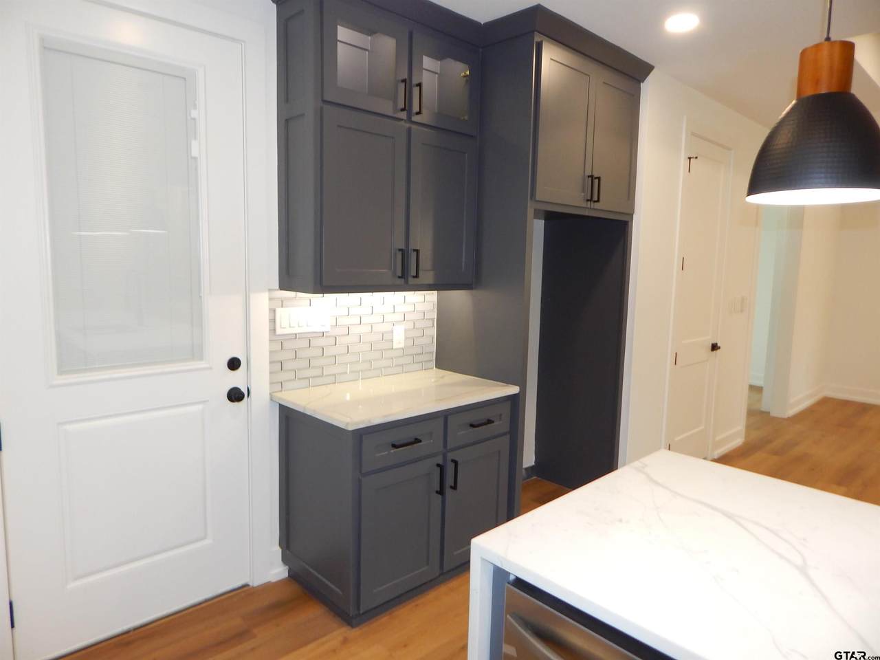 794 Kaufman - Photo 1