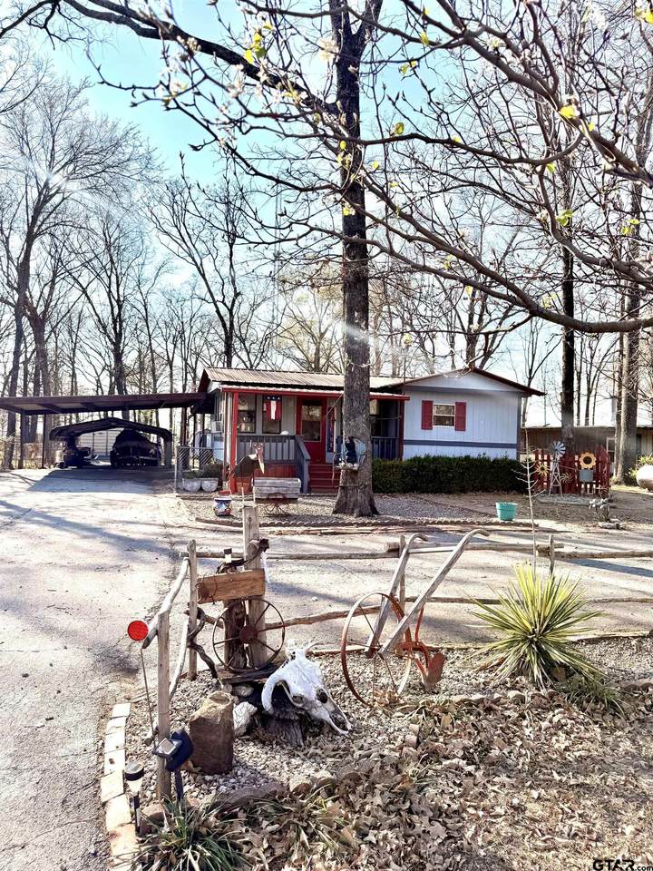 177 County Road 1556 - Photo 1