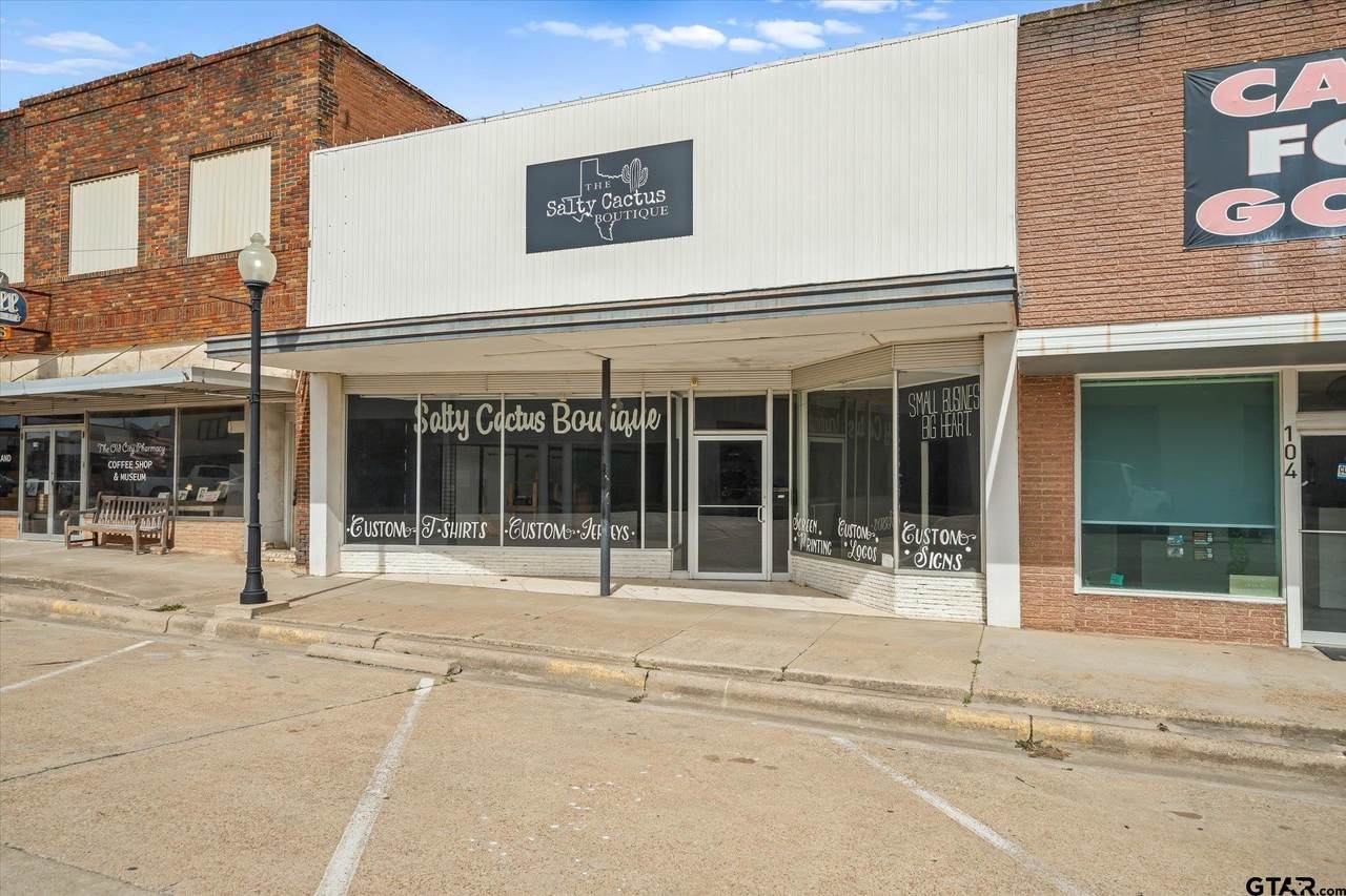 110 W Frank St. - Photo 1