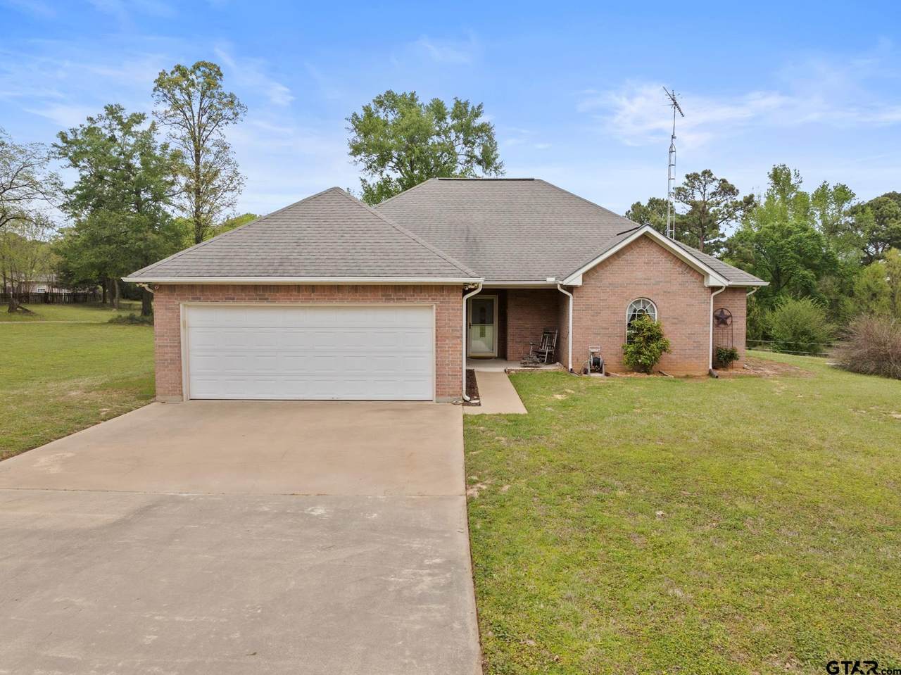 875 County Road 4360 - Photo 1