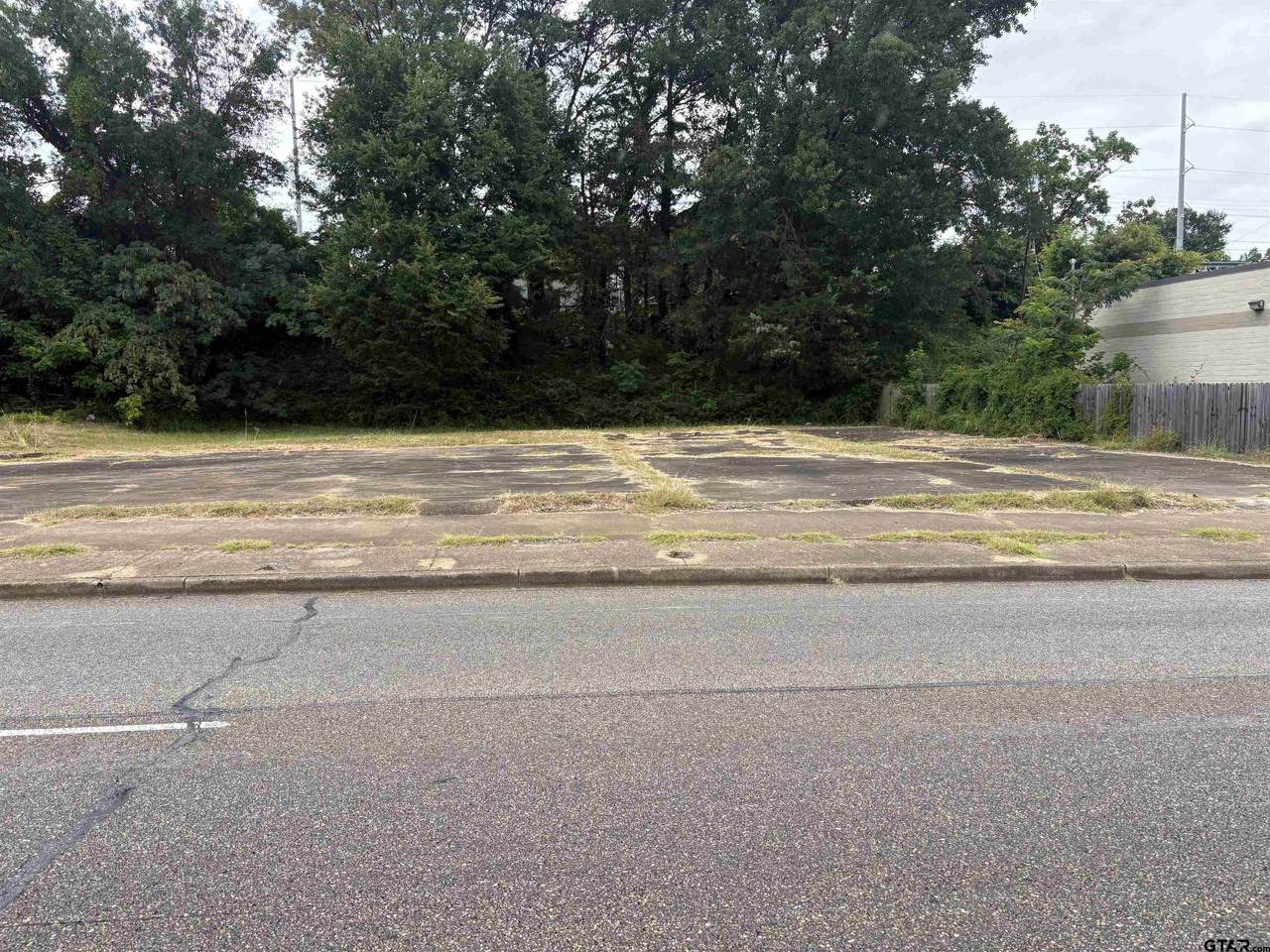 2120 Erwin Street - Photo 1