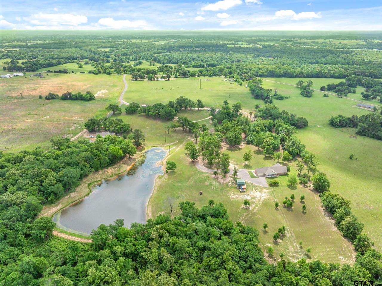 501 Private Road 5120 - Photo 1