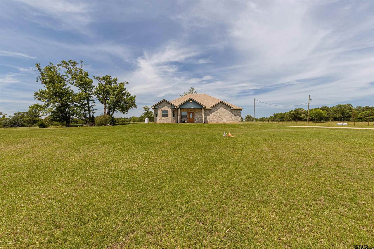 11524 Fm 2016 - Photo 1