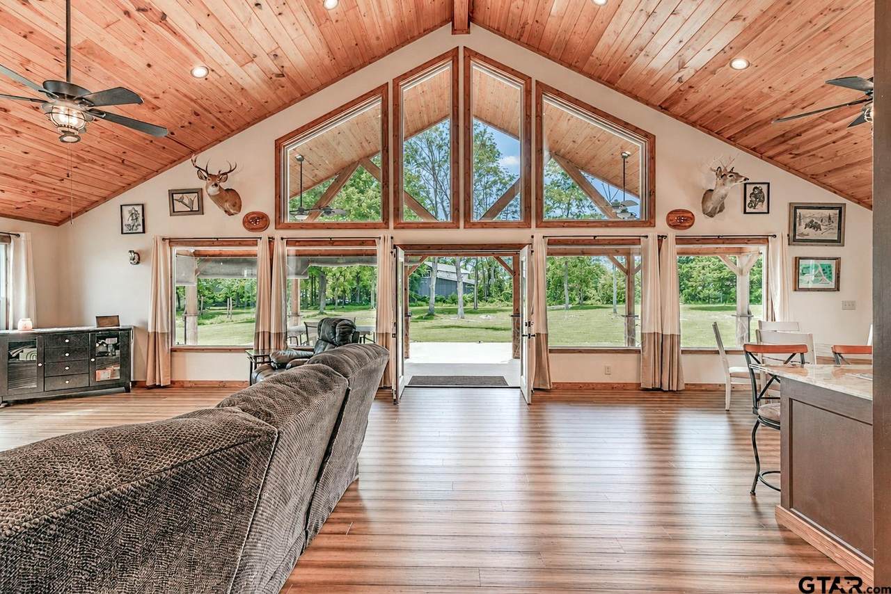 111 Little River Bend - Photo 1