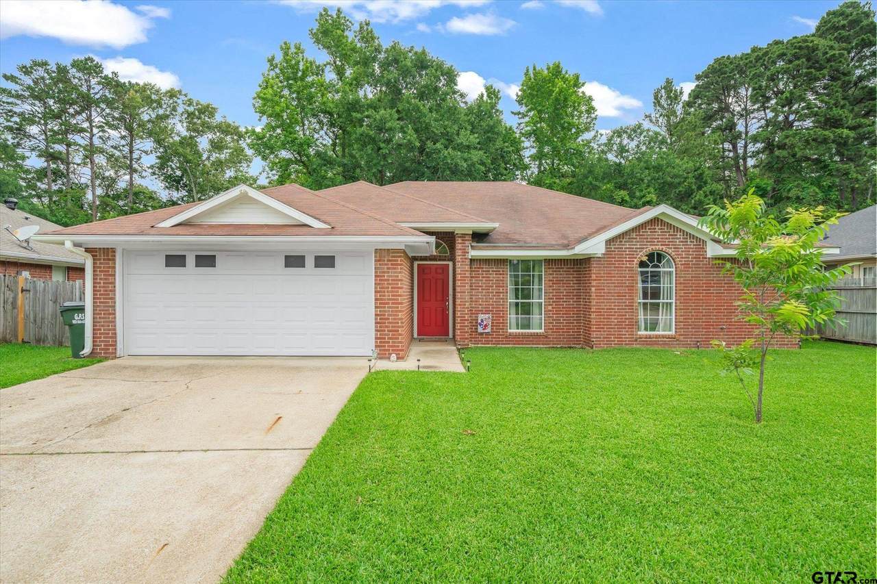 341 Frederick Cir - Photo 1