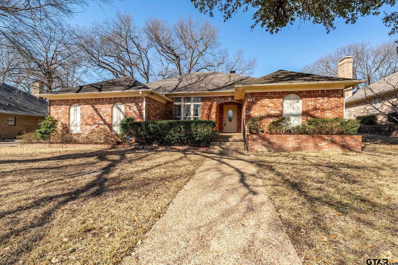 815 Woodland Hills Drive - Photo 1