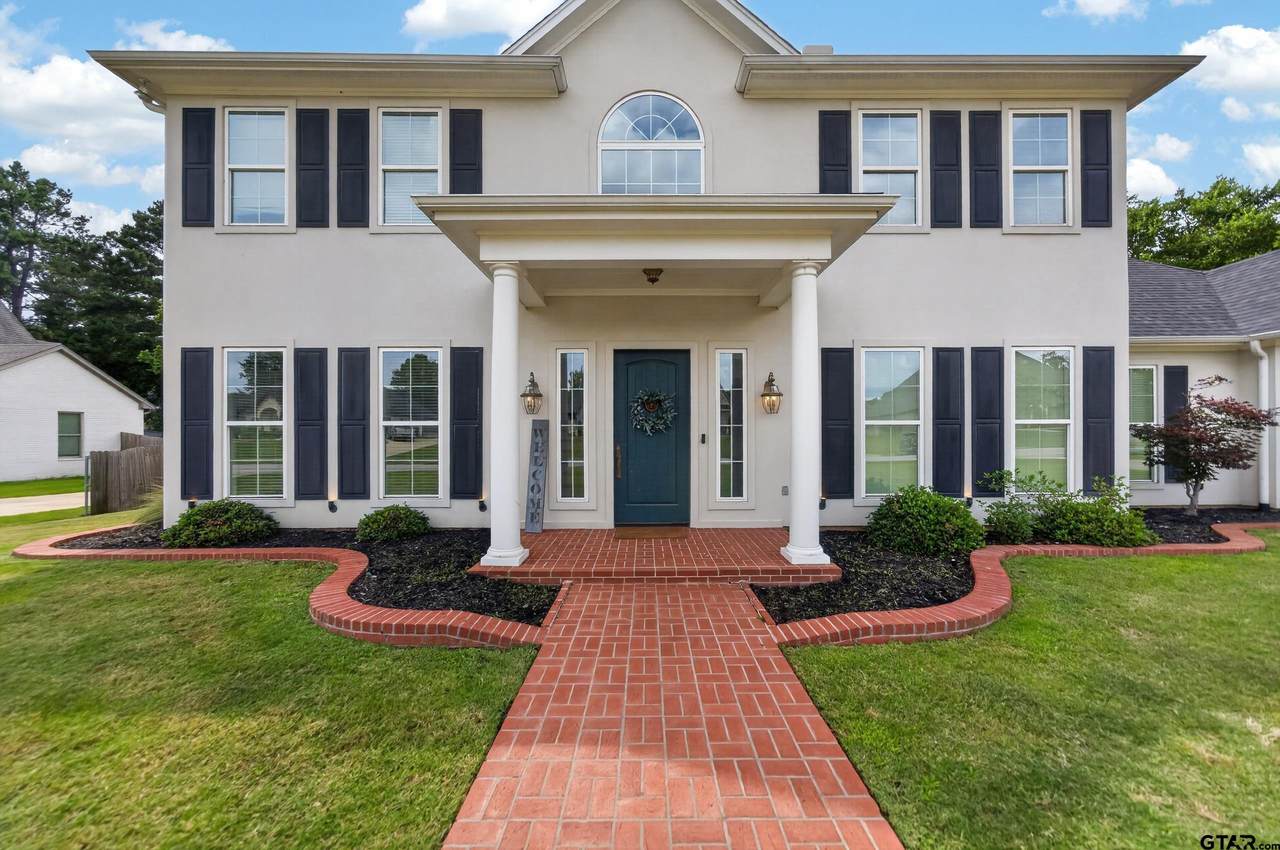 18216 Spruce Hill Drive - Photo 1