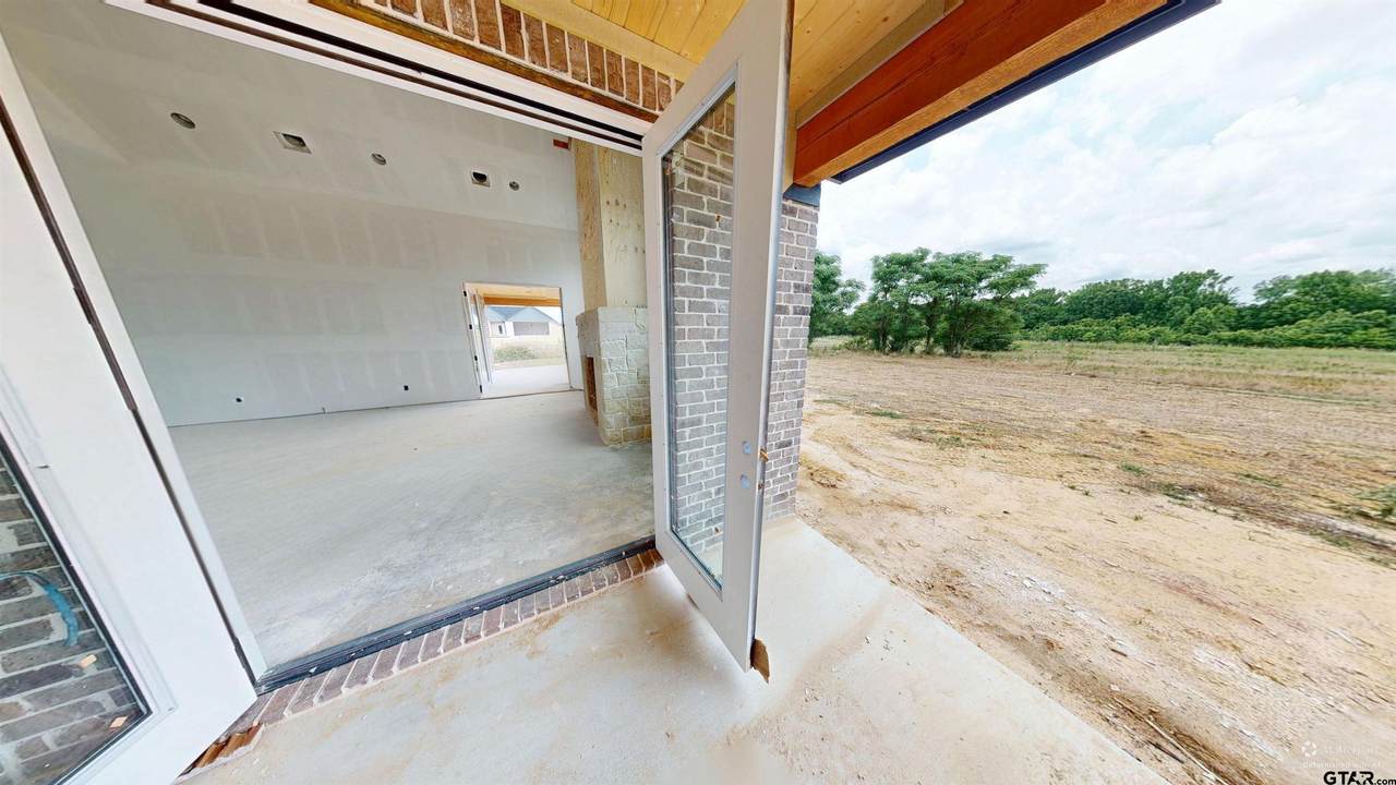 518 Artesian Meadows Drive - Photo 1