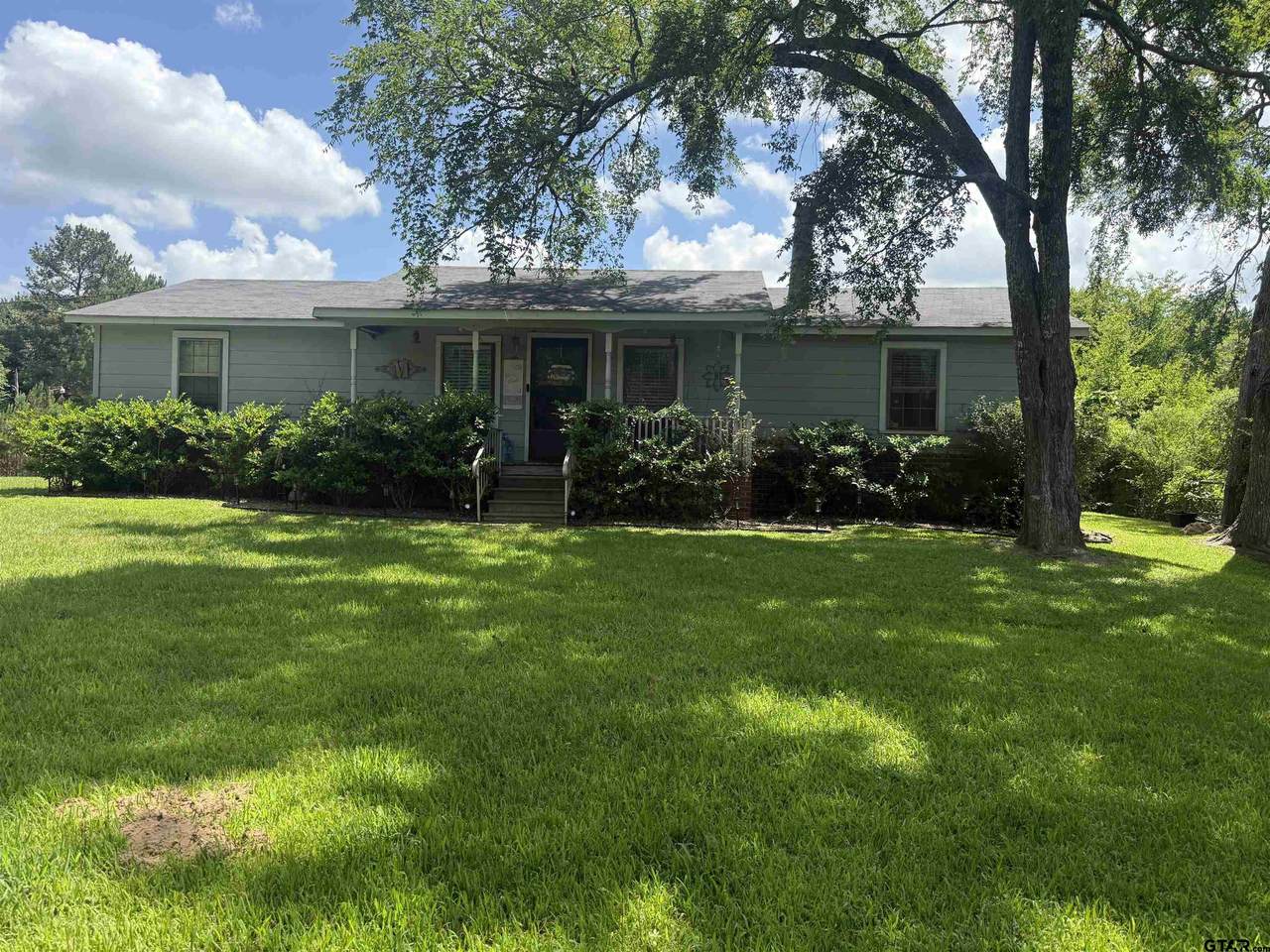 3901 Almond Rd - Photo 1
