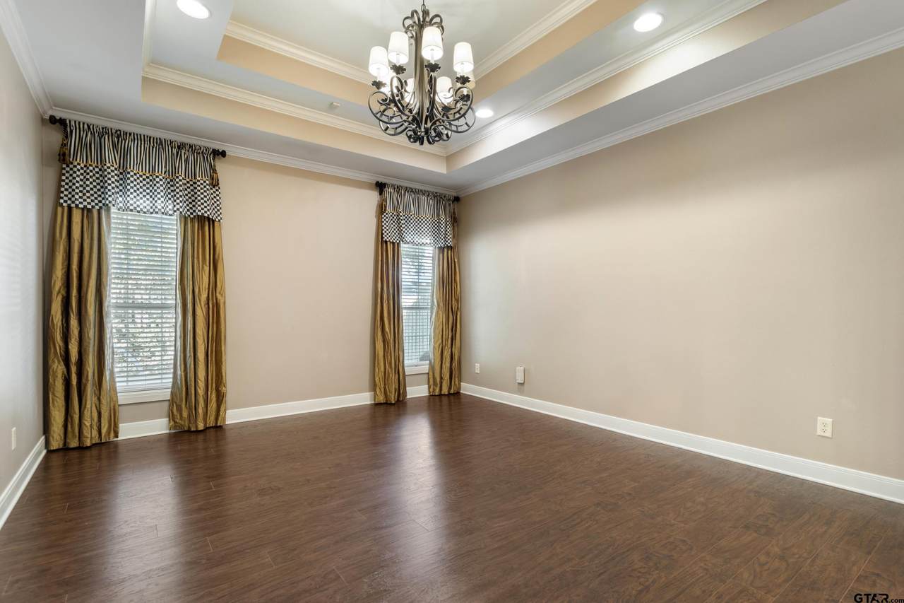 3866 Broadmoore Ct - Photo 1