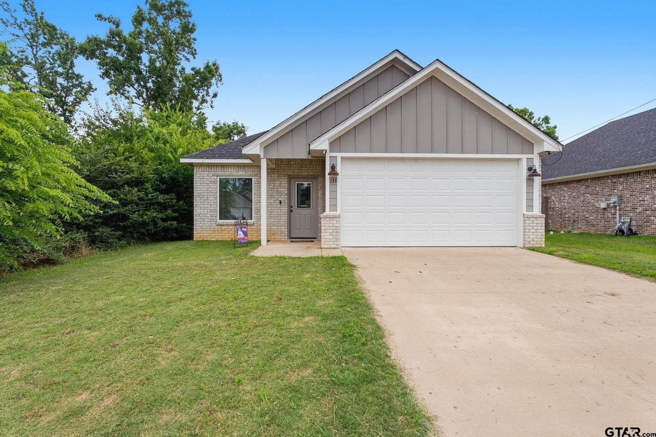 133 Briar Bend - Photo 1