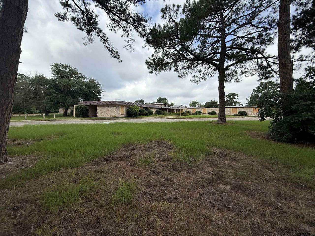 2901 Cr 2347 - Photo 1