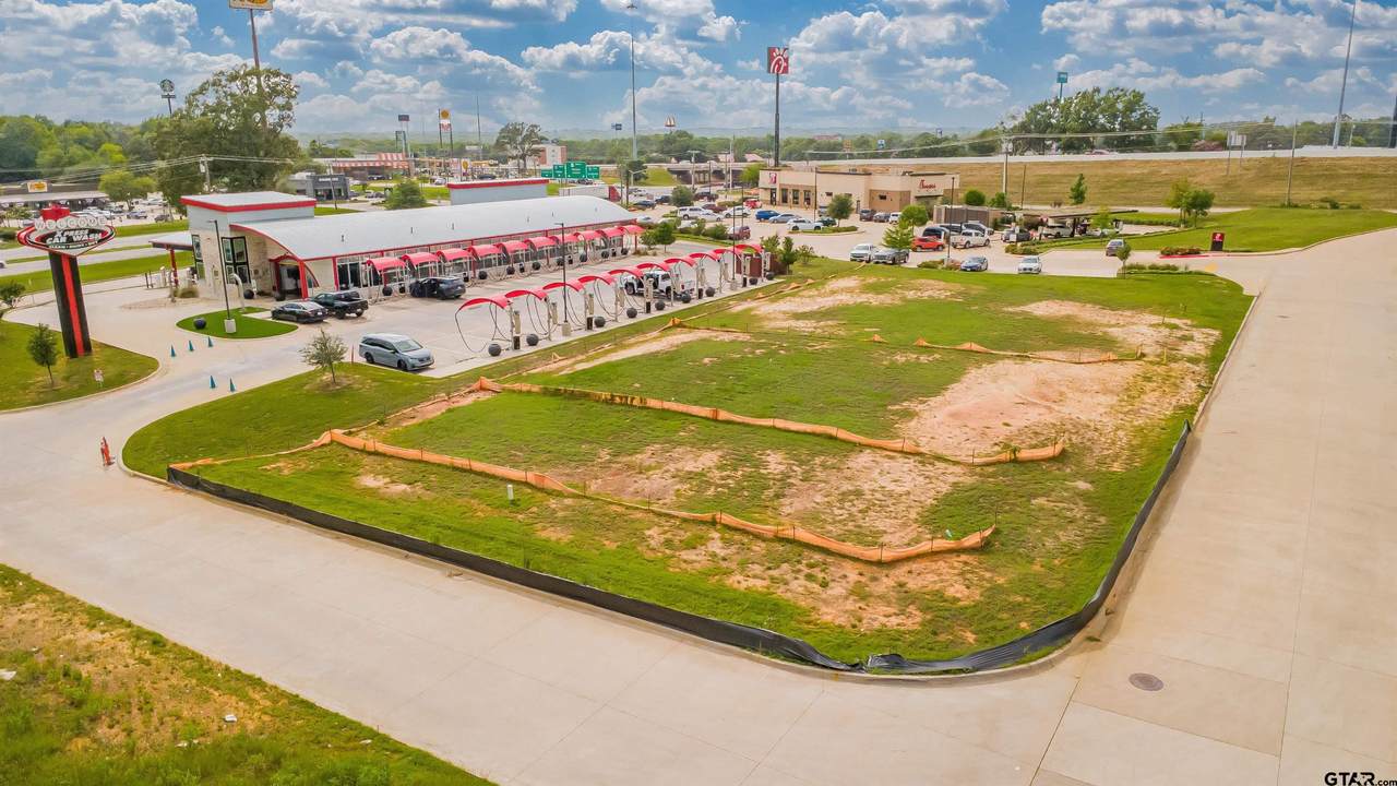8407 Military Dr. - Photo 1