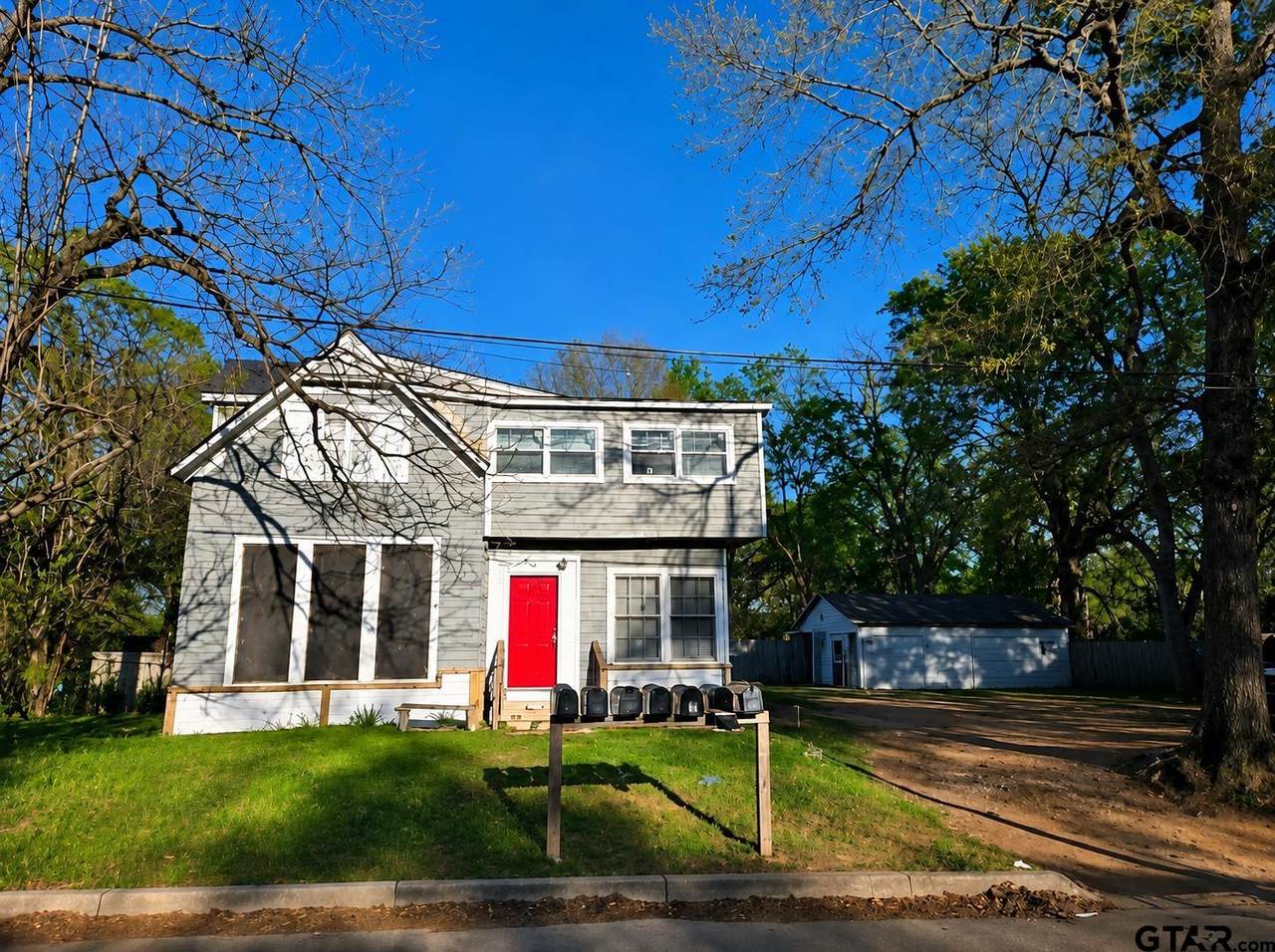 1106 Esplanade St - Photo 1